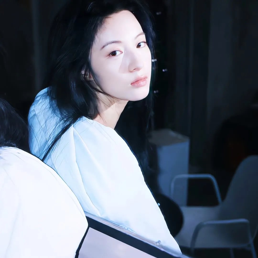 女人与英雄